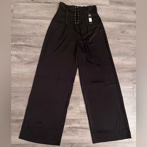 NWT Fashion Nova wide leg corset pant L